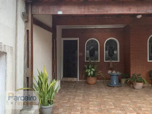 Sobrado 3 quartos e 2 banheiros, à venda, no bairro Vila Jacuí em São Paulo
