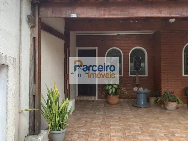 Sobrado 3 quartos e 2 banheiros, à venda, no bairro Vila Jacuí em São Paulo