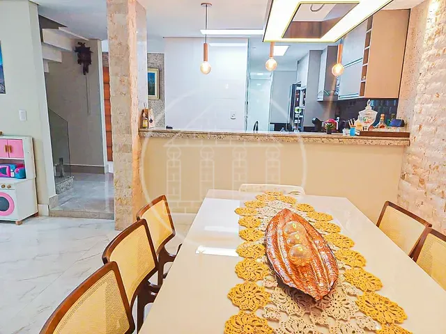 Sobrado com 365m², à venda, no bairro Jardim Ipanema (Zona Sul) em São Paulo