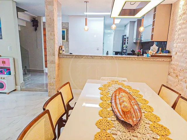 Sobrado com 365m², à venda, no bairro Jardim Ipanema (Zona Sul) em São Paulo