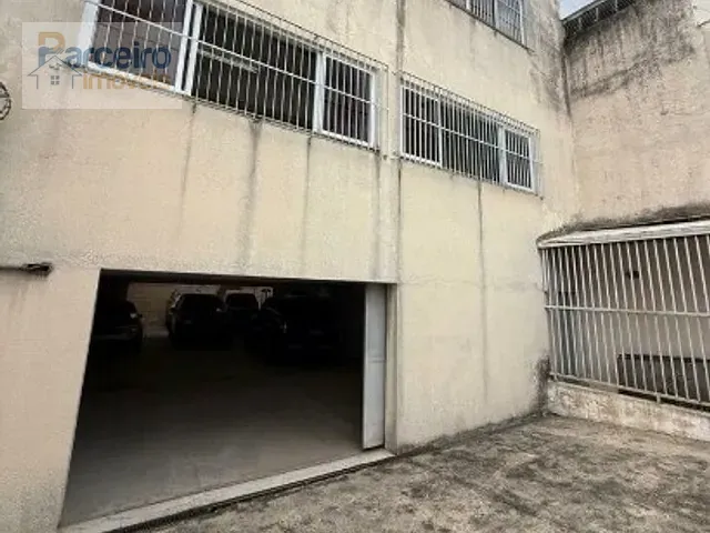 Sobrado com 200m², à venda, no bairro Vila Carrão em São Paulo