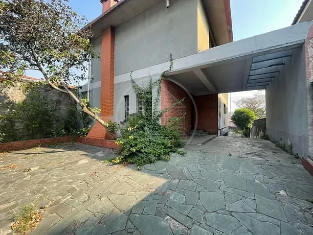 Sobrado com 343m² 4 quartos e 5 banheiros, à venda ou para alugar, no bairro Planalto Paulista em São Paulo