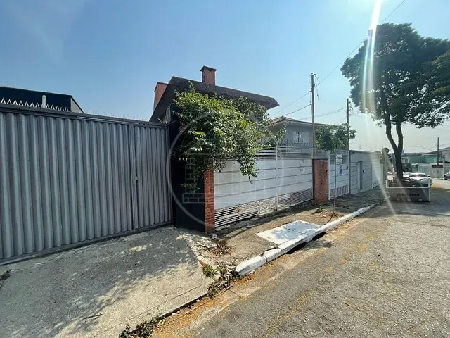 Sobrado com 343m² 4 quartos e 5 banheiros, à venda ou para alugar, no bairro Planalto Paulista em São Paulo