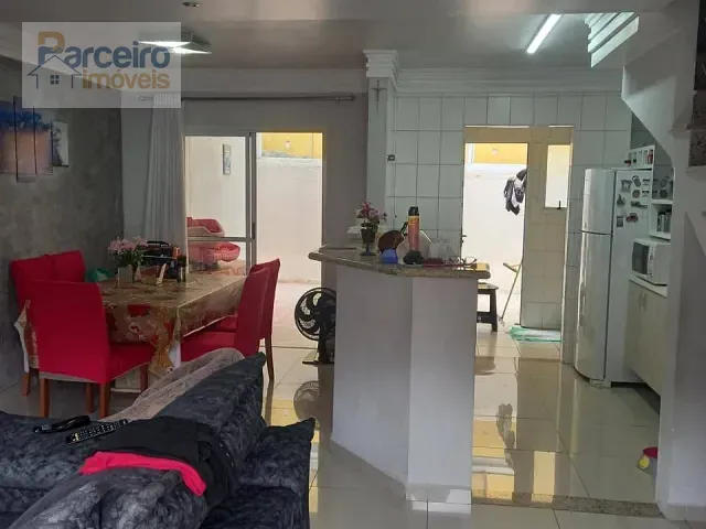 Sobrado 3 quartos e 2 banheiros, à venda, no bairro Cidade Líder em São Paulo