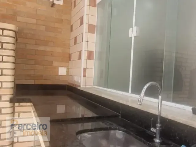 Sobrado com 300m² 3 quartos e 2 banheiros, para alugar, no bairro Vila Aricanduva em São Paulo