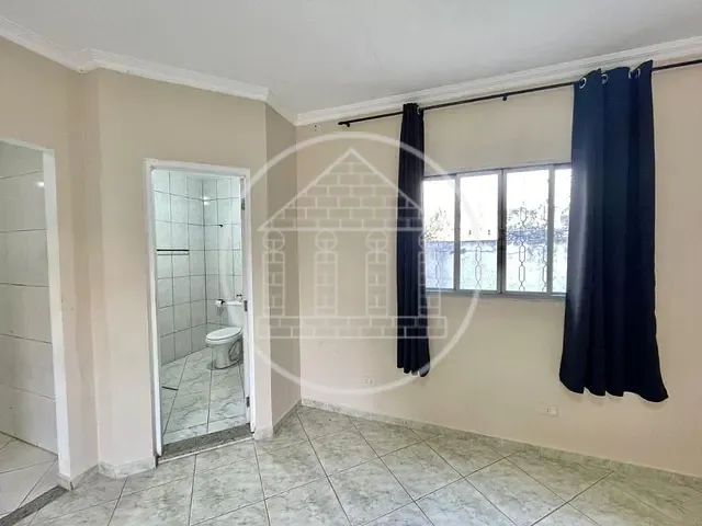 Sobrado com 400m² 5 quartos e 3 banheiros, à venda, no bairro Jardim Pouso Alegre em São Paulo