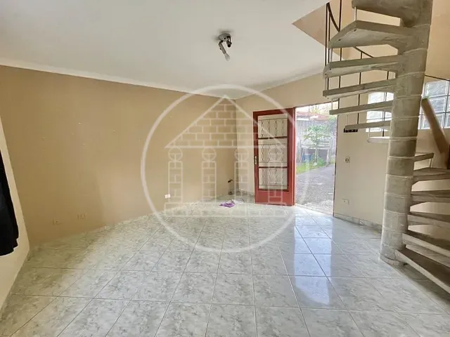 Sobrado com 400m² 5 quartos e 3 banheiros, à venda, no bairro Jardim Pouso Alegre em São Paulo