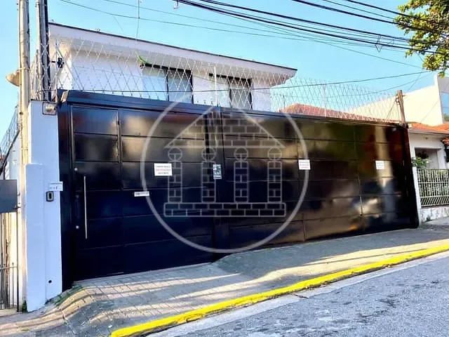 Sobrado com 300m², à venda ou para alugar, no bairro Vila Congonhas em São Paulo