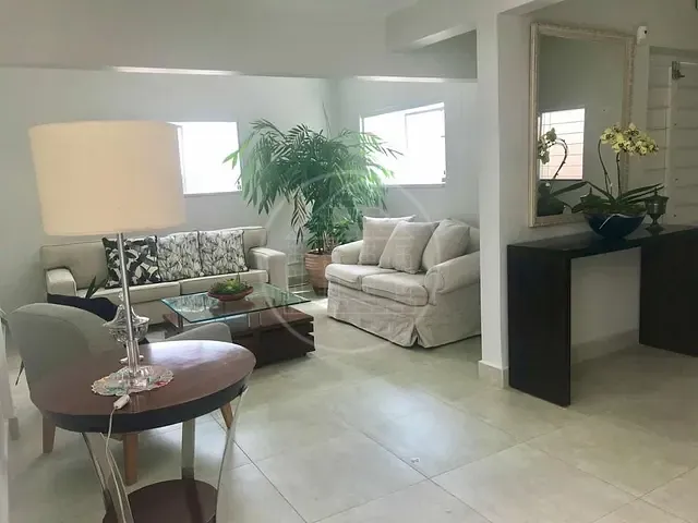 Sobrado com 300m², à venda ou para alugar, no bairro Vila Congonhas em São Paulo