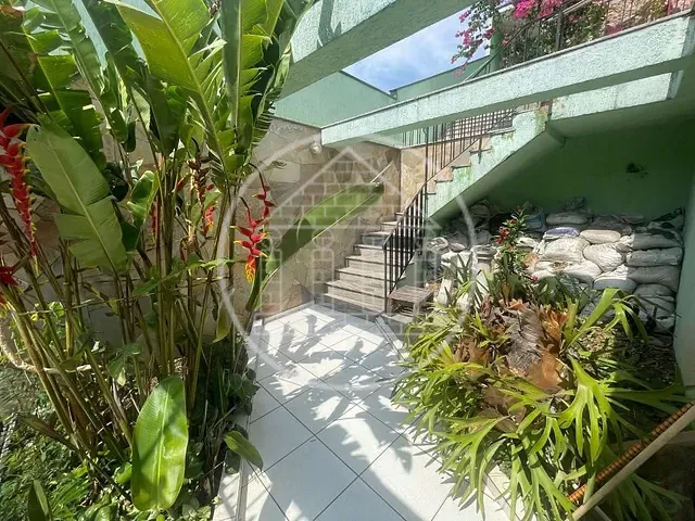 Sobrado com 360m² 4 quartos e 4 banheiros, à venda, no bairro Vila Santa Catarina em São Paulo