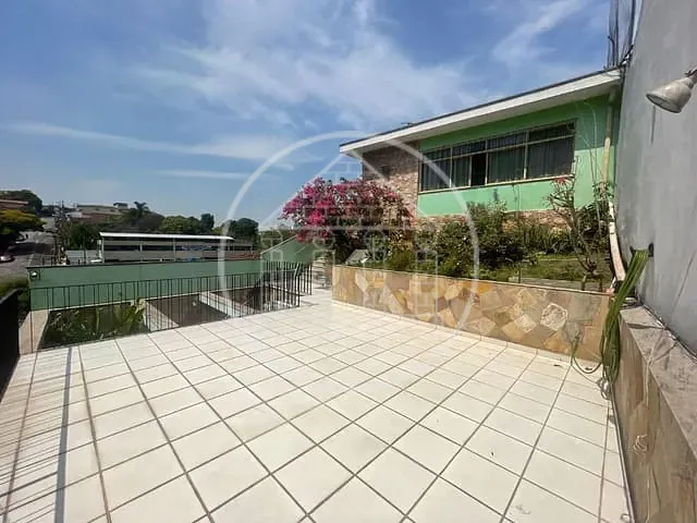 Sobrado com 360m² 4 quartos e 4 banheiros, à venda, no bairro Vila Santa Catarina em São Paulo