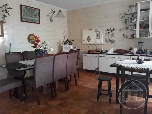 Sobrado com 250m² 6 quartos e 4 banheiros, à venda, no bairro Jardim dos Manacás em São Paulo
