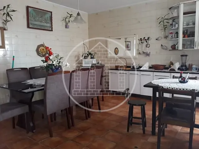 Sobrado com 250m² 6 quartos e 4 banheiros, à venda, no bairro Jardim dos Manacás em São Paulo