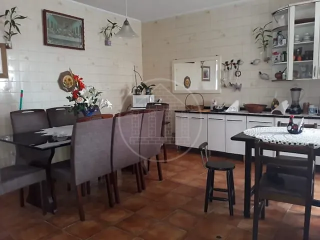 Sobrado com 250m² 6 quartos e 4 banheiros, à venda, no bairro Jardim dos Manacás em São Paulo