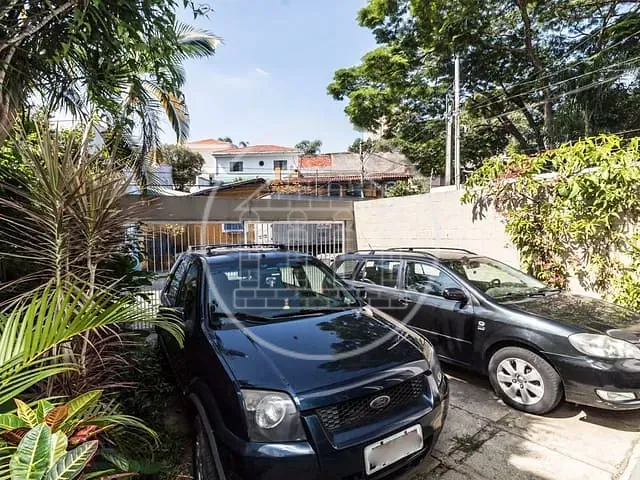 Sobrado com 155m² 4 quartos e 3 banheiros, à venda ou para alugar, no bairro Campo Belo em São Paulo