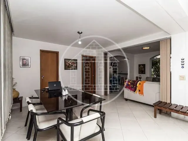 Sobrado com 155m² 4 quartos e 3 banheiros, à venda ou para alugar, no bairro Campo Belo em São Paulo