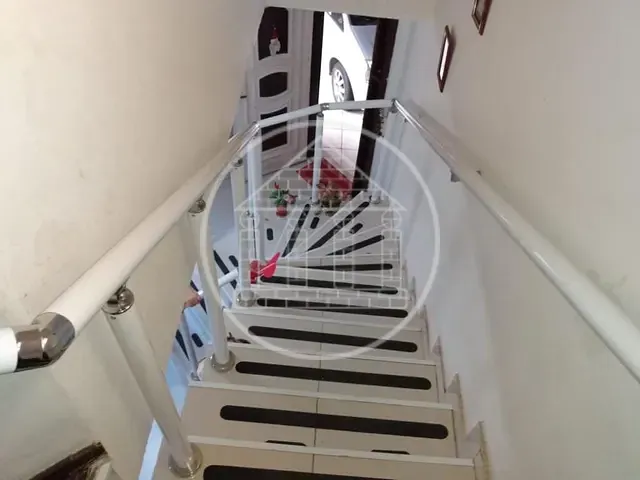 Sobrado com 144m² 3 quartos e 2 banheiros, à venda, no bairro Terceira Divisão de Interlagos em São Paulo
