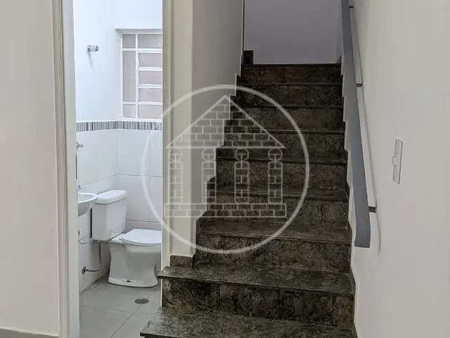 Sobrado com 125m² 3 quartos e 3 banheiros, à venda, no bairro Vila Cordeiro em São Paulo