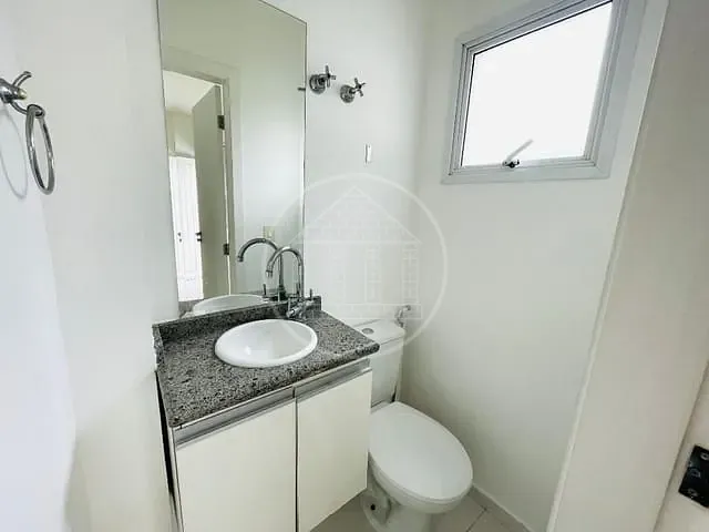 Sobrado com 120m² 3 quartos e 2 banheiros, para alugar, no bairro Parque Alto do Rio Bonito em São Paulo