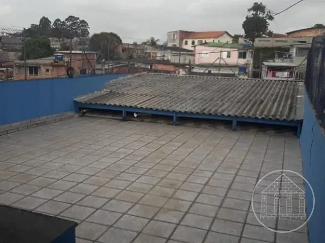 Sobrado com 250m² 4 quartos e 8 banheiros, à venda, no bairro Jardim Maria Fernandes em São Paulo