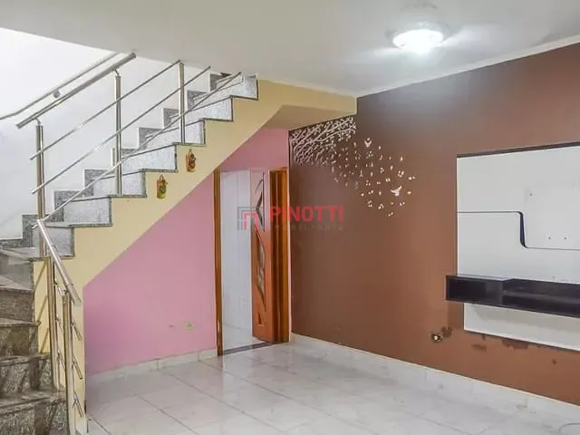 Sobrado 2 quartos e 2 banheiros, à venda, no bairro Vila Vivaldi em São Bernardo do Campo