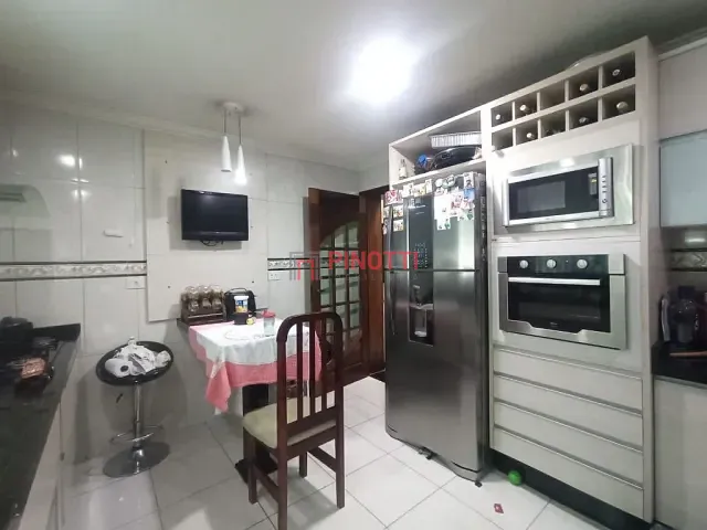 Sobrado 3 quartos e 2 banheiros, à venda, no bairro Parque São José em São Bernardo do Campo