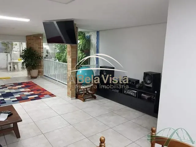 Sobrado com 150m² 3 quartos e 2 banheiros, à venda, no bairro AYROSA em Osasco
