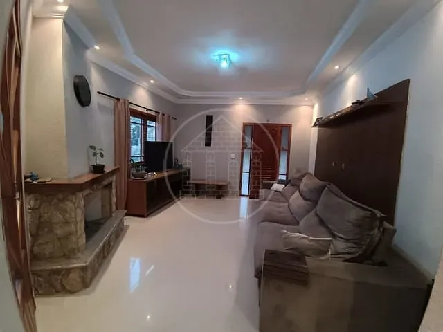 Sobrado com 504m² 4 quartos e 3 banheiros, à venda, no bairro Parque do Terceiro Lago em São Paulo