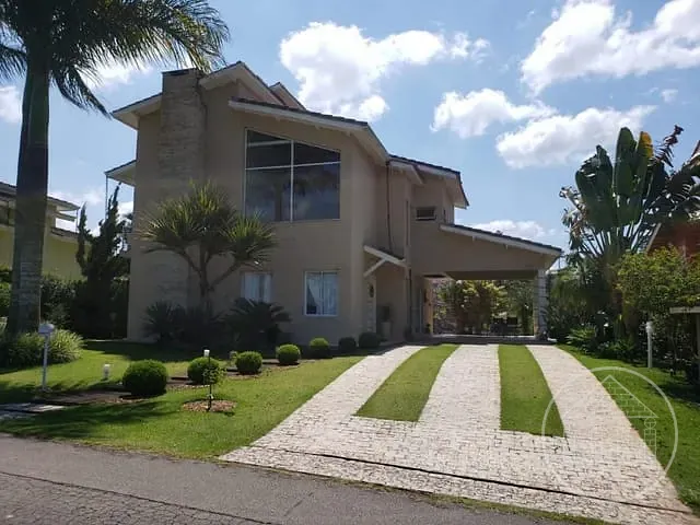Sobrado com 800m² 3 quartos e 3 banheiros, à venda, no bairro Lagoa Grande em Embu-Guaçu