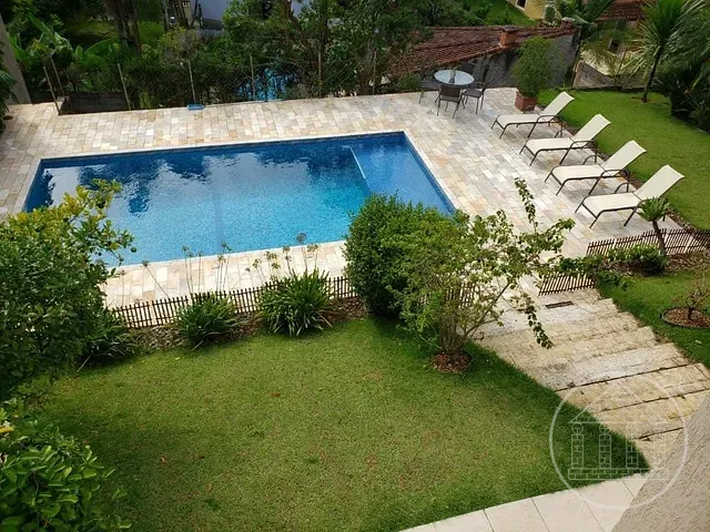 Sobrado com 800m² 3 quartos e 3 banheiros, à venda, no bairro Lagoa Grande em Embu-Guaçu
