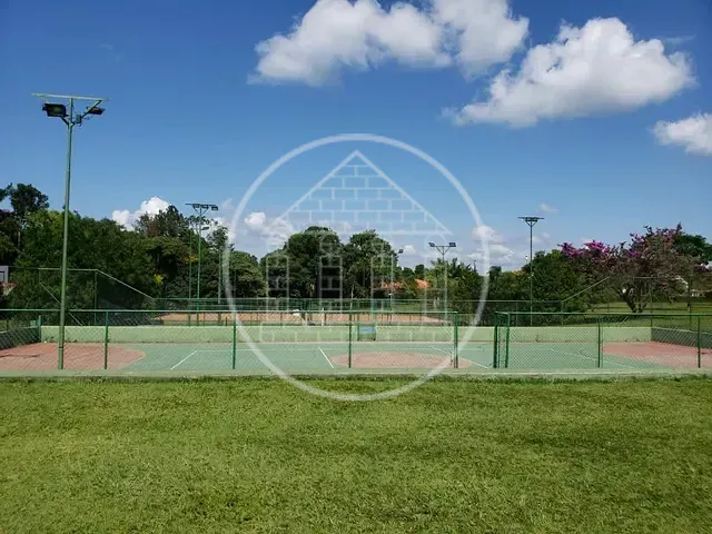 Sobrado com 800m² 3 quartos e 3 banheiros, à venda, no bairro Lagoa Grande em Embu-Guaçu