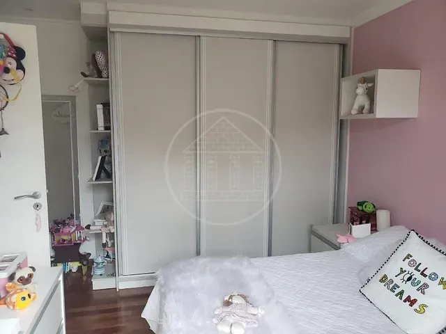 Sobrado com 800m² 3 quartos e 3 banheiros, à venda, no bairro Lagoa Grande em Embu-Guaçu