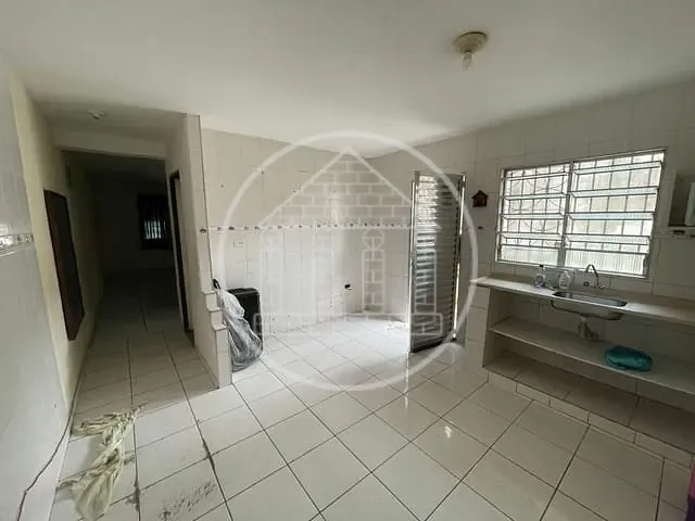 Sobrado com 220m² 4 quartos e 3 banheiros, à venda, no bairro Jardim Rosalina em São Paulo