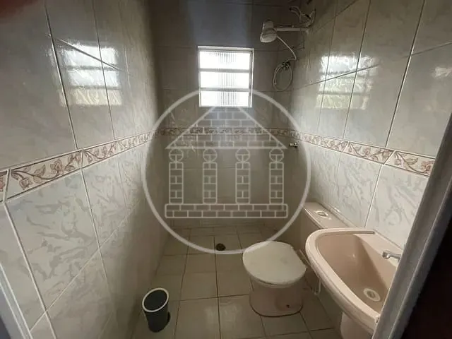 Sobrado com 220m² 4 quartos e 3 banheiros, à venda, no bairro Jardim Rosalina em São Paulo