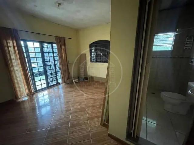 Sobrado com 220m² 4 quartos e 3 banheiros, à venda, no bairro Jardim Rosalina em São Paulo