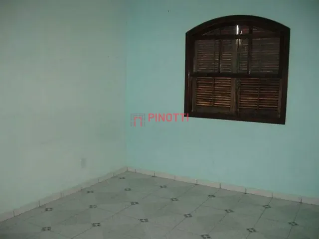 Sobrado 3 quartos e 2 banheiros, à venda, no bairro Vila Scarpelli em Santo André