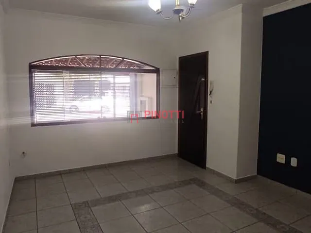 Sobrado 3 quartos e 2 banheiros, à venda, no bairro Vila Scarpelli em Santo André