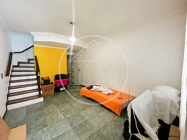 Sobrado com 85m² 3 quartos e 1 banheiro, à venda, no bairro Jardim Vaz de Lima em São Paulo