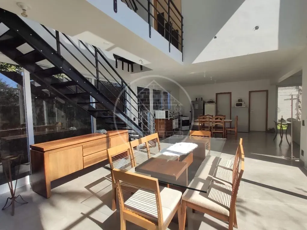 Sobrado, 3 quartos, 260 m² - Foto 2
