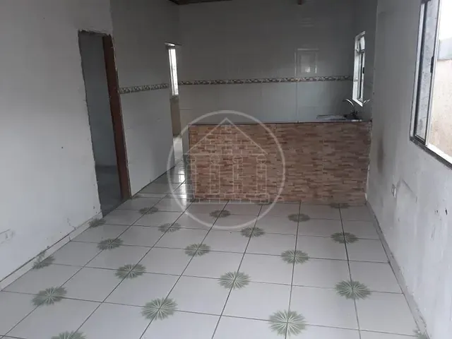 Sobrado com 250m² 4 quartos e 2 banheiros, à venda, no bairro Parque Santa Cecília em São Paulo