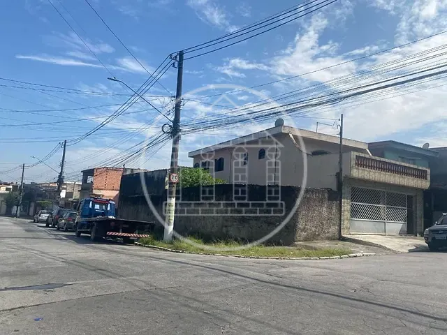Sobrado com 294m² 3 quartos e 3 banheiros, à venda, no bairro Jardim Maria Amália em São Paulo