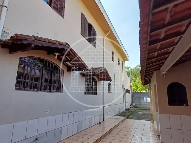 Sobrado com 294m² 3 quartos e 3 banheiros, à venda, no bairro Jardim Maria Amália em São Paulo
