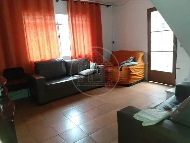 Sobrado com 270m² 2 quartos e 4 banheiros, à venda, no bairro Parque Grajaú em São Paulo