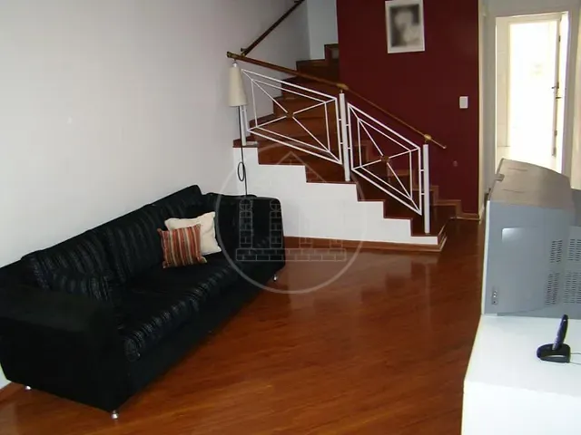 Sobrado com 89m² 3 quartos e 1 banheiro, à venda, no bairro Jardim Marcel em São Paulo