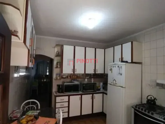 Sobrado 3 quartos e 2 banheiros, à venda, no bairro Jardim Las Vegas em Santo André