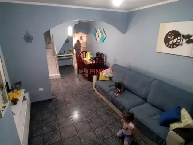 Sobrado 3 quartos e 2 banheiros, à venda, no bairro Jardim Las Vegas em Santo André