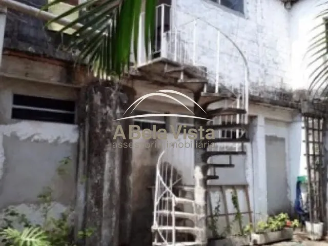 Sobrado com 500m² 5 quartos e 4 banheiros, à venda, no bairro PRESIDENTE ALTINO em Osasco