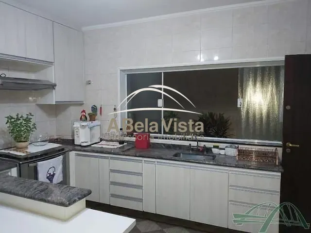 Sobrado com 171m² 3 quartos e 4 banheiros, à venda, no bairro BELA VISTA em Osasco