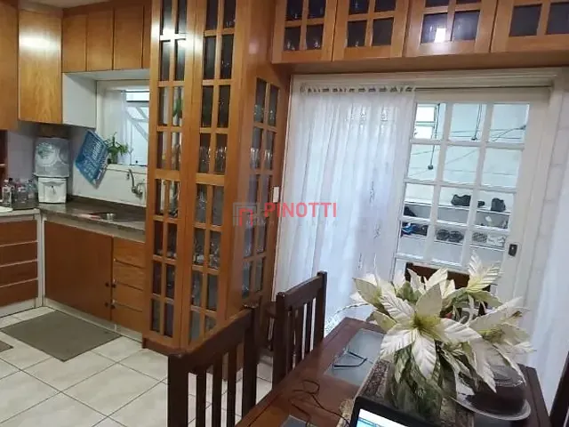 Sobrado 3 quartos e 2 banheiros, à venda, no bairro Vila Euro em São Bernardo do Campo