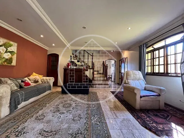 Sobrado com 250m² 4 quartos e 4 banheiros, à venda, no bairro Jardim Colonial em São Paulo